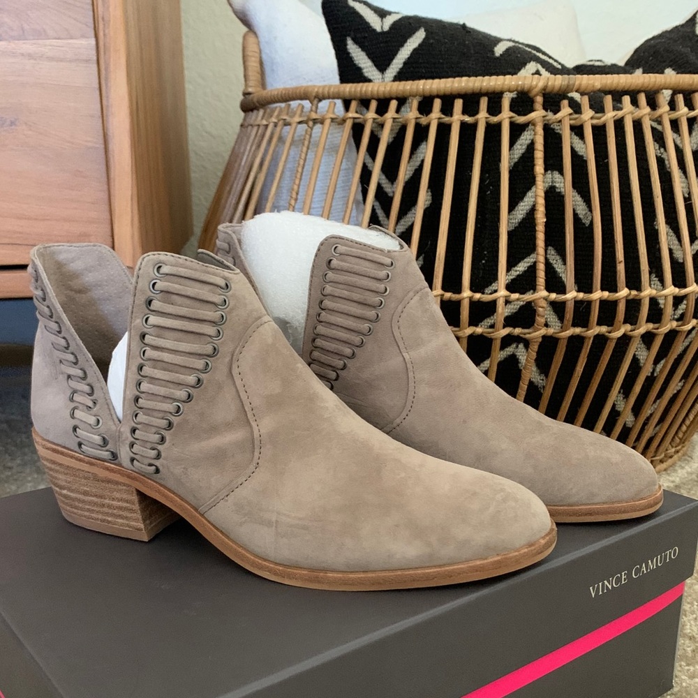 Vince Camuto Pevista Booties, Size 7